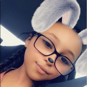 Meet your Posher, Mya